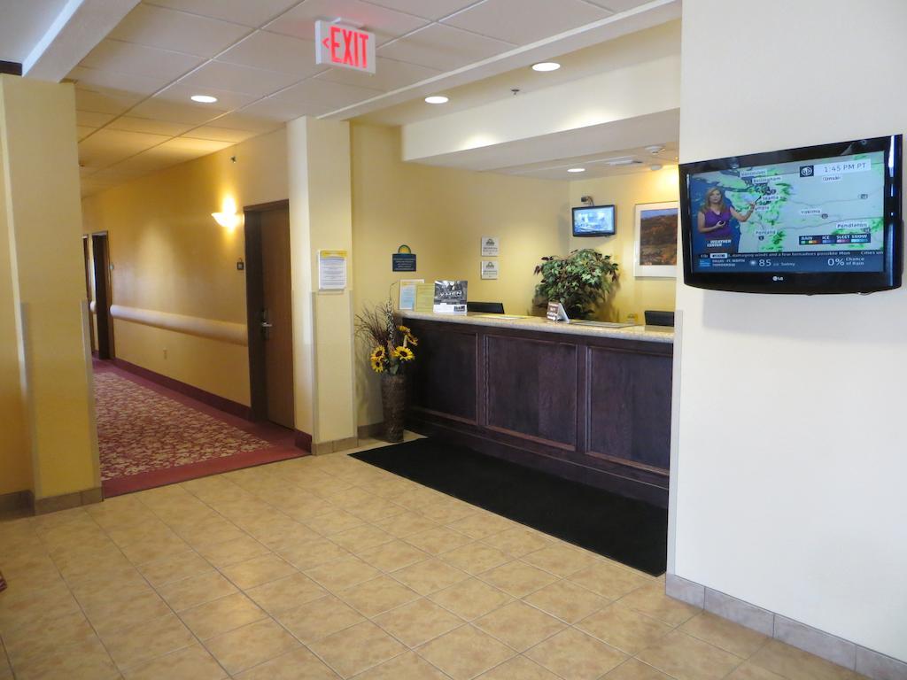 Days Inn By Wyndham Ellis Esterno foto