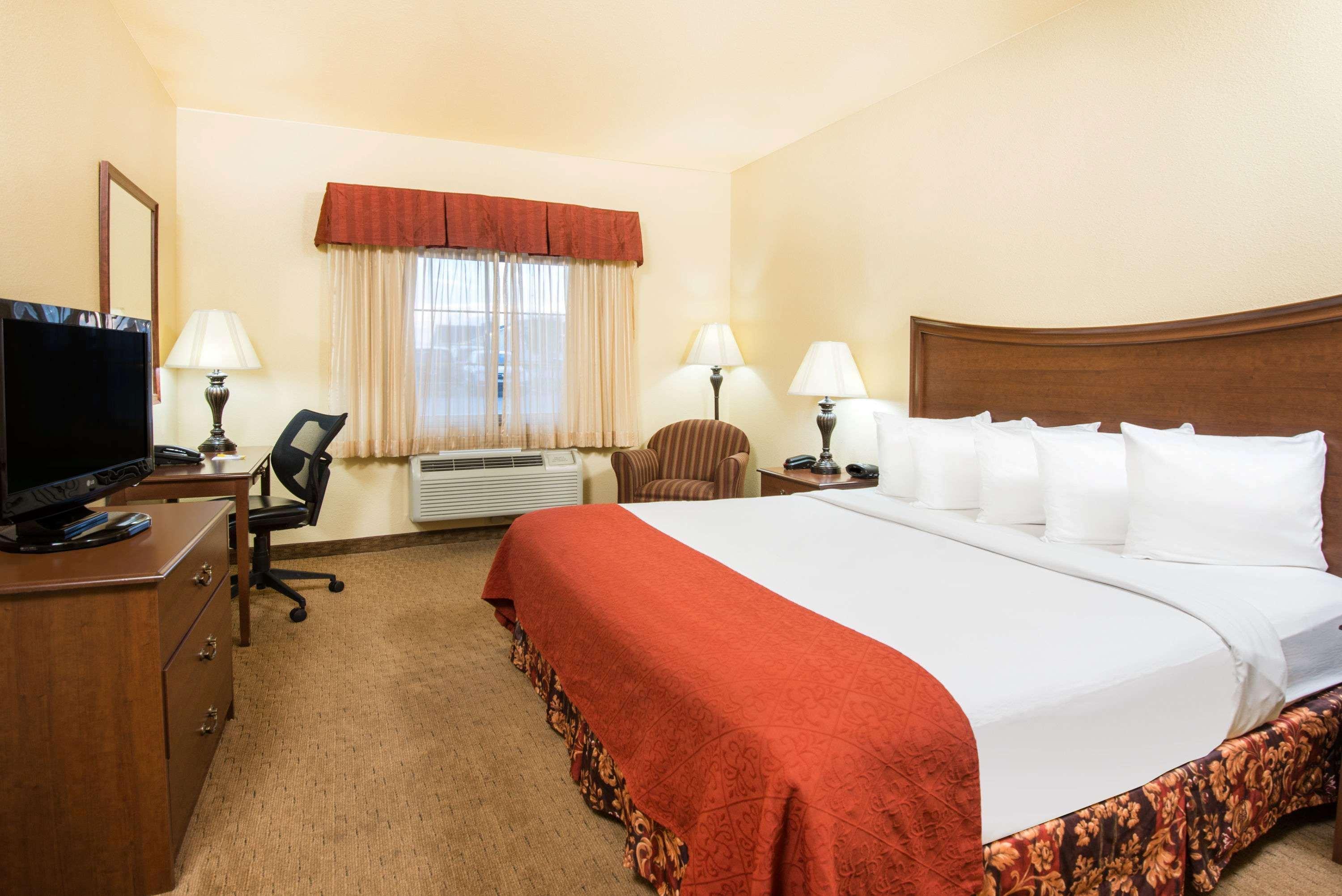 Days Inn By Wyndham Ellis Esterno foto
